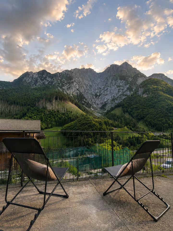 La casa della nonna a Bergamo, vista dal terrazzo sulle montagne